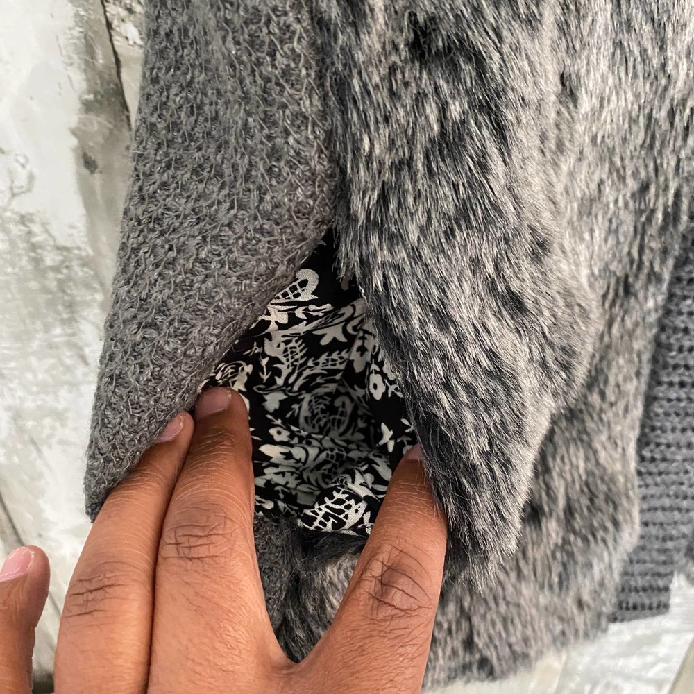 Miss me grey faux fur vest S - Picture 4 of 6